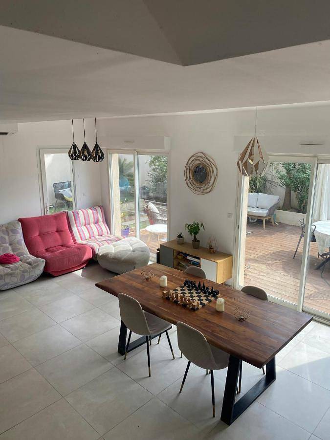 Location de vacances pour 5 personnes, avec terrasse et jardin à Puyricard - 2