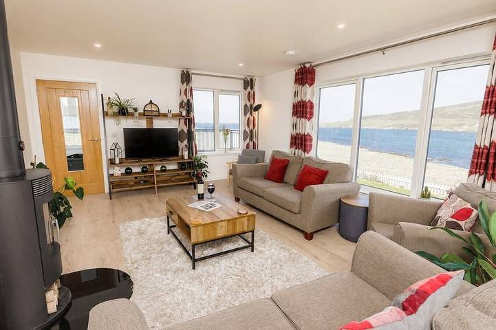 Vacation rental for 6 people, with balcony and yard on Shetland Islands