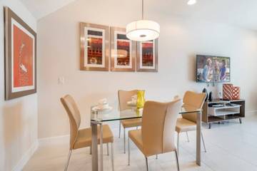 Villa for 6 Guests in Four Corners, Lake County, Picture 3
