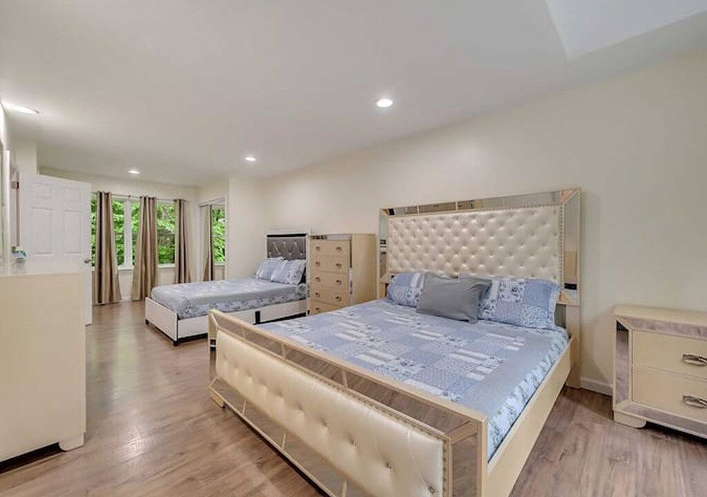 Pocono Retreat – Near Kalahari Resort & Lake, Game Room, Great for Large Groups! in Monroe County (PA)