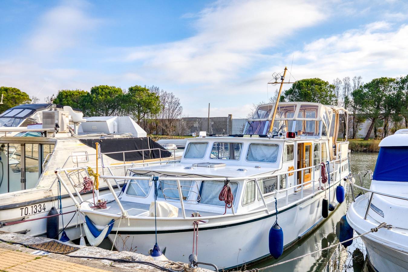 Péniche 'Bateau Gré' avec terrasse privée in Saint-Gilles, Région de Nîmes
