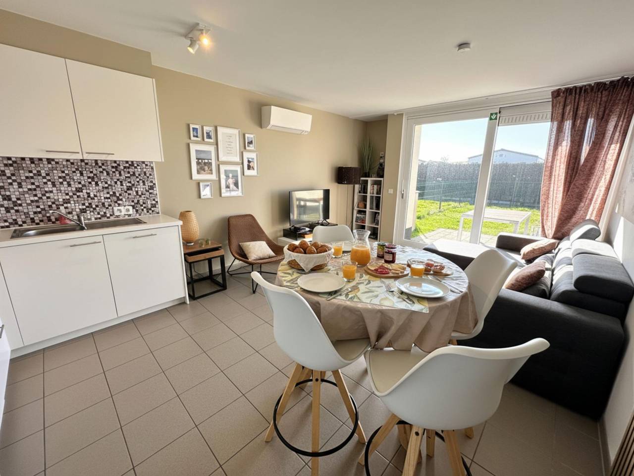 Ferienhaus mit umzäuntem Garten, nahe der Küste in Oostduinkerke, Koksijde