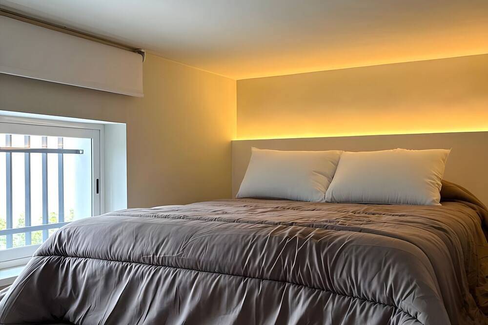 Apartamento entero, Apartamento 'Dúplex B01' con piscina comunitaria, Wi-Fi y aire acondicionado in Alfàs del Pi, Costa Blanca