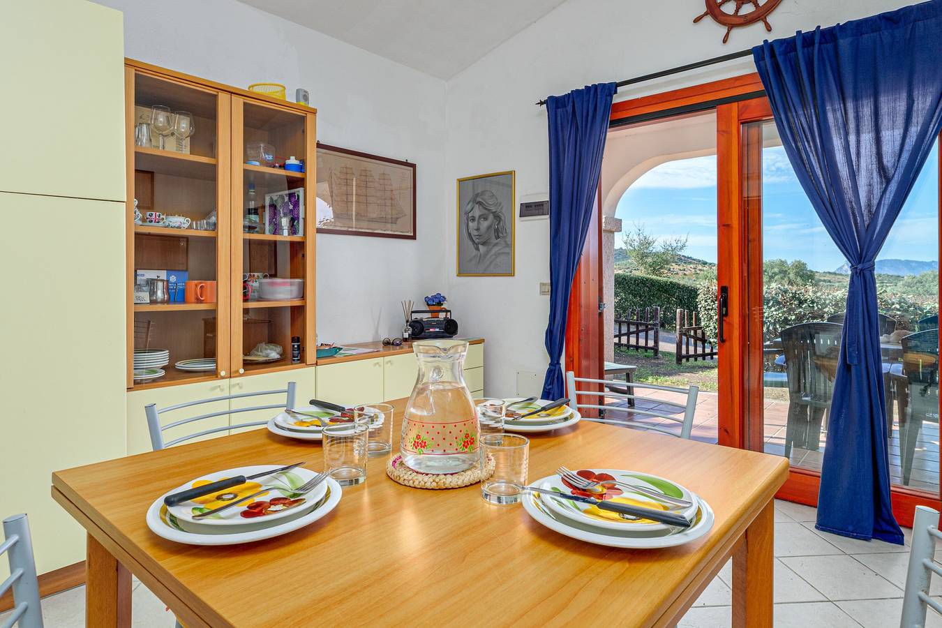 Ganze Wohnung, Ferienwohnung 'Lu Carrulu' mit Meerblick, privater Terrasse und Klimaanlage in San Teodoro, Olbia-Tempio