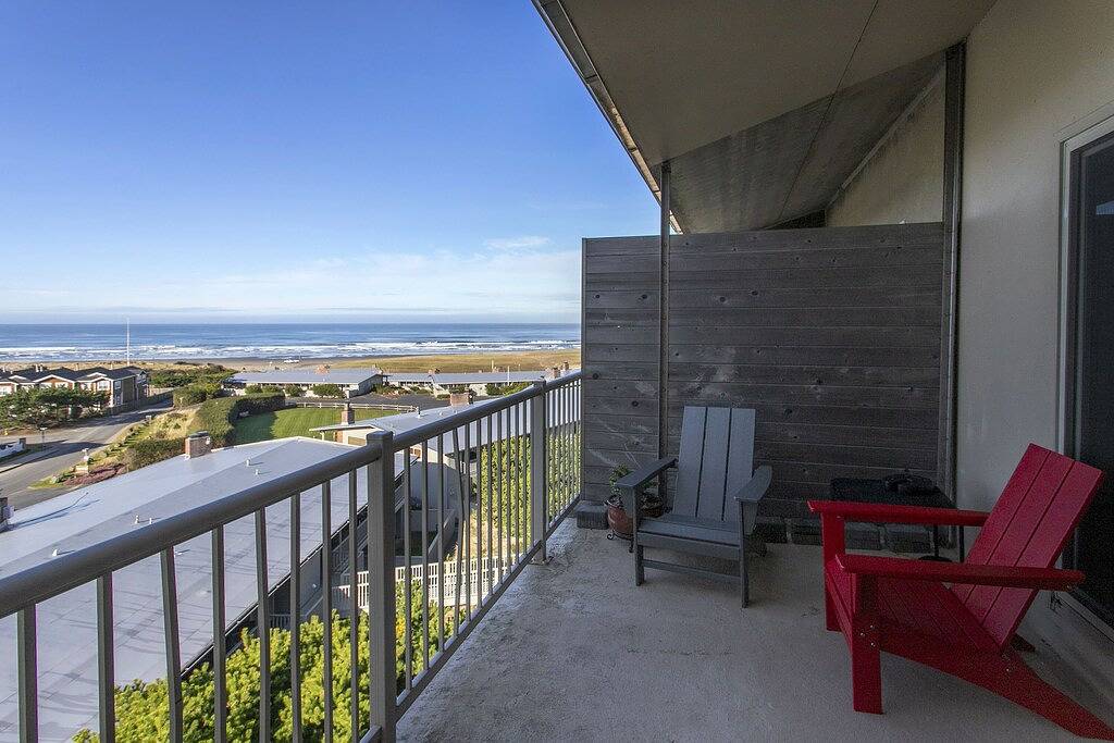 Ganze Wohnung, Schlafzimmer Loft-4. Stock-Aufzug-Keine Reinigungsgebühren in Gearhart, Clatsop County
