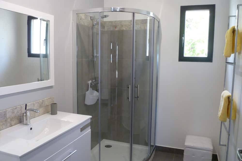 Neue t4 villa füße im wasser 20 minuten von bastia entfernt in Biguglia, Bastia und Umgebung