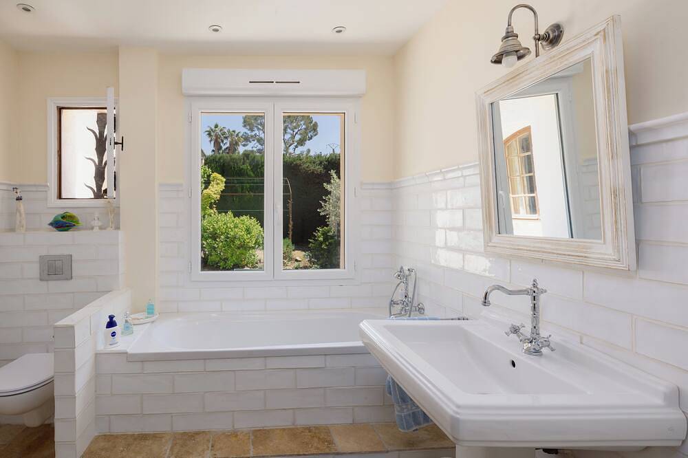 Villa Provençal | 3 Schlafzimmer | Pool beheizbar | Südterrasse | 1800m² | Ruhig in Vence, Mittelmeerküste (Frankreich)