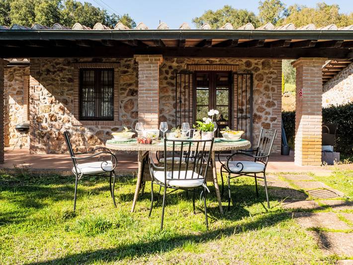 Ferienhaus für 4 Personen, mit Terrasse und Garten in Italien - 2