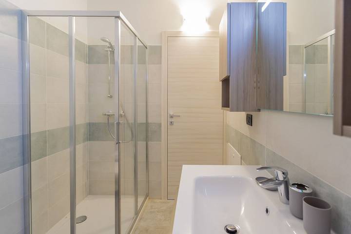 Ferienwohnung für 4 Personen, mit Ausblick und Seeblick sowie Pool und Garten, mit Haustier in Pianello del Lario - 4