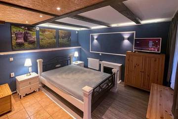 Bungalow für 2 Personen in Reinhardtsdorf-Schöna, Elbsandsteingebirge, Bild 1