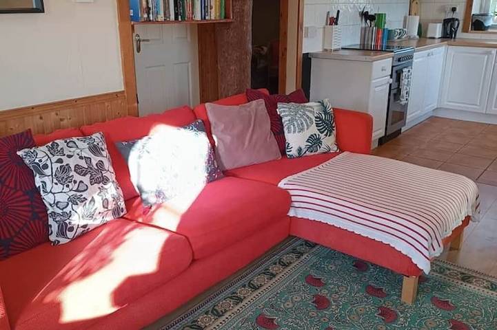 Cottage for 5 people, with Terrace and Garden in County Wicklow
