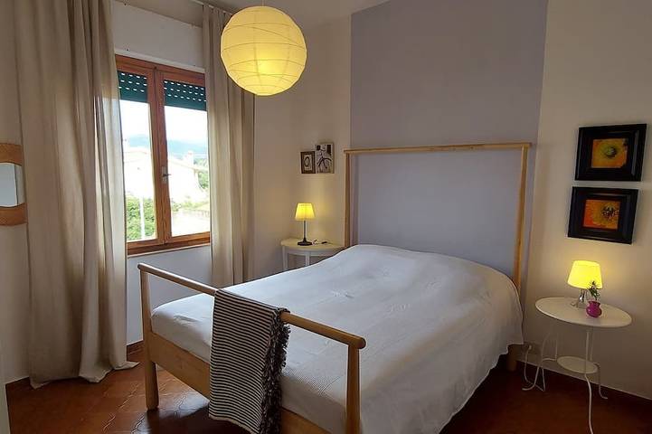 Appartamento intero, Casa degli Oleandri - Bilocale a 10 minuti dal mare in Santa Caterina di Pittinuri, Cuglieri