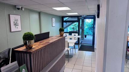 Hôtel pour 3 personnes, avec jardin et balcon à Quimper
