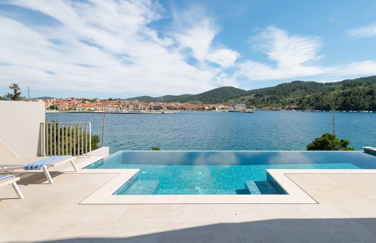 Villa för 16 Personer, med Balkong/Terrass och Pool i Korčula