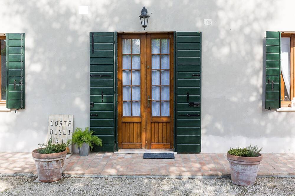 Ganze Wohnung, Bauernhaus am Ende des 19. Jahrhunderts an der Brenta Riviera in der Nähe von Venedig und Padua in Oriago, Mira