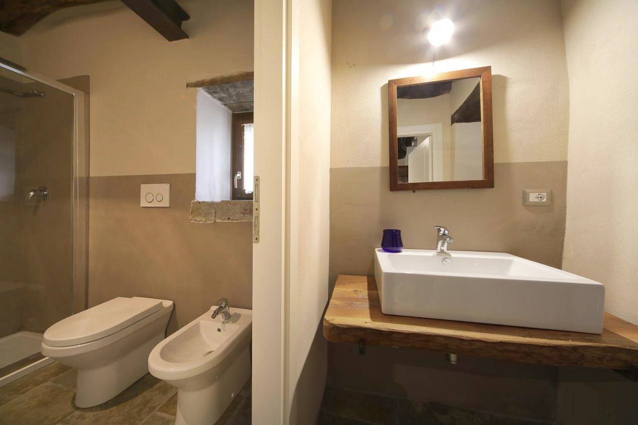 Seven-Bedroom House in Tredozio, Province de Forlì-Cesena