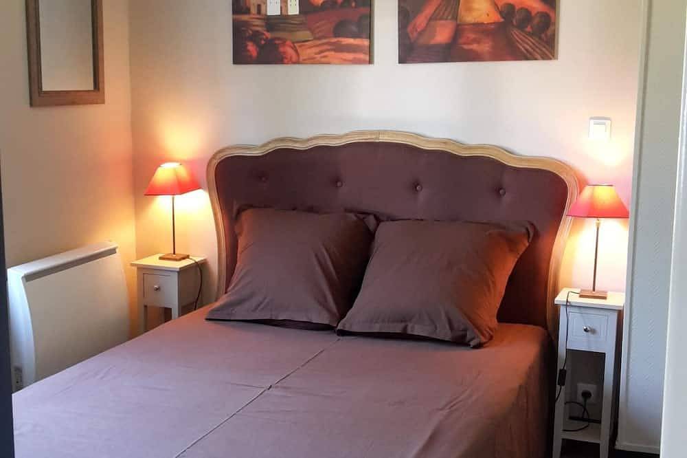 Cheverny Gîte des Glycines 4 personas (2 habitaciones) con jardín cerrado in Cour-Cheverny, Sologne
