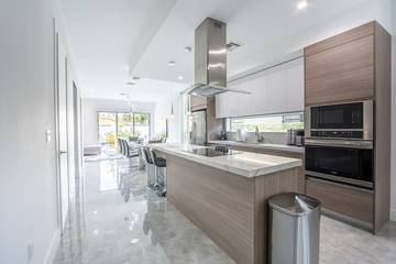 Vacation Home for 8 Guests in Miami, Florida, Picture 4