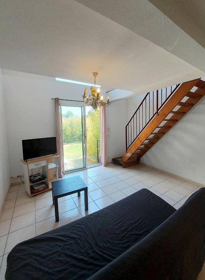 Appartement entier, 65m2 ok chéques vacances 2km mer 6pers 2ch jardin parking wifi in Latour-Bas-Elne, Côte d'Améthyste
