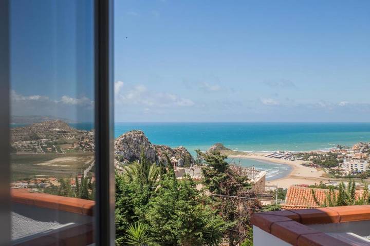Ferienwohnung für 3 Personen, mit Balkon und Terrasse sowie Ausblick in Licata