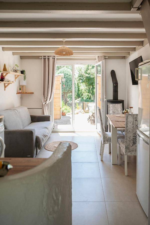 Maisonnette au calme in Saint-Vallier-de-Thiey, Côte méditerranéenne (France)