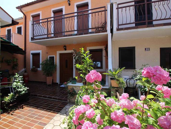 Ferienhaus für 7 Personen, mit Garten und Balkon, mit Haustier in Poreč - 2