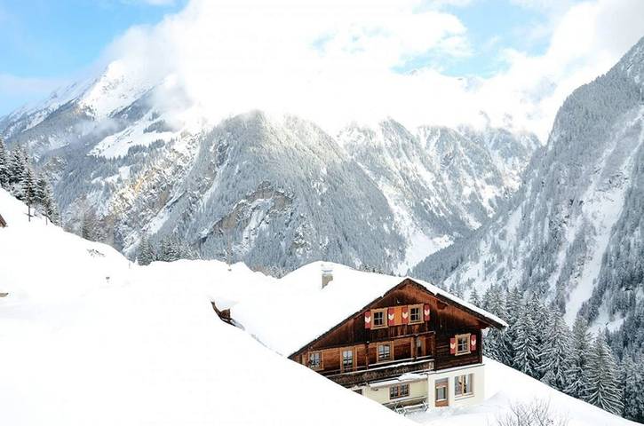 Chalet für 18 Personen, mit Terrasse und Ausblick, mit Haustier in Finkenberg