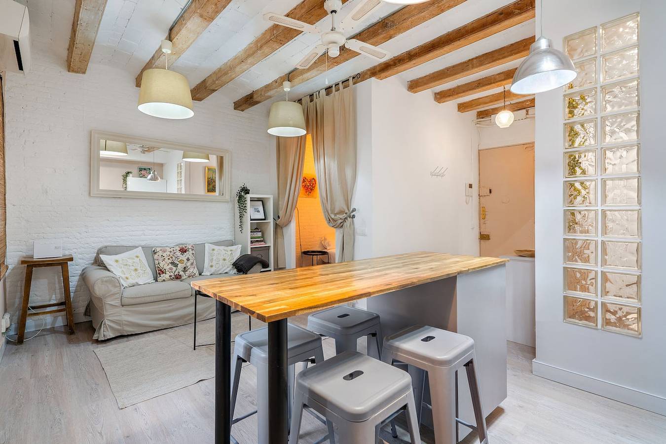Ganze Wohnung, Ferienwohnung für 2 Personen in Barcelona Zentrum, Barcelona