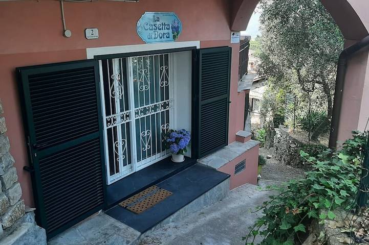 Ferienhaus für 4 Personen, mit Garten und Whirlpool sowie Terrasse, mit Haustier