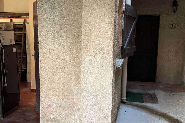 Apartamento entero, 1-bedroom apartment in charming Liscia beach :4 pers max: 2 weeks +3rd free in Tiuccia, Calcatoggio