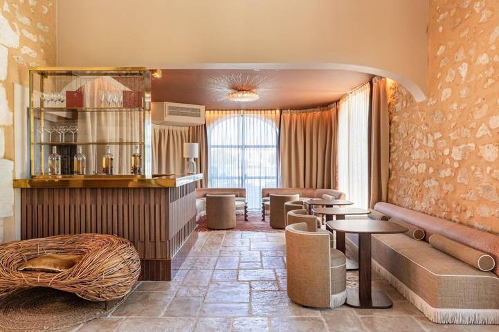 Hôtel pour 2 personnes, avec vue ainsi que jardin et piscine, animaux acceptés