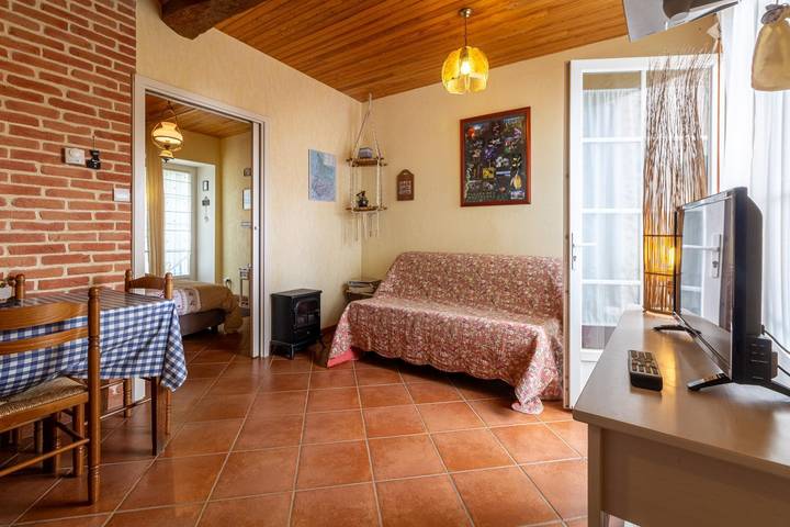 Gîte pour 2 personnes, avec jardin dans Visker - 4