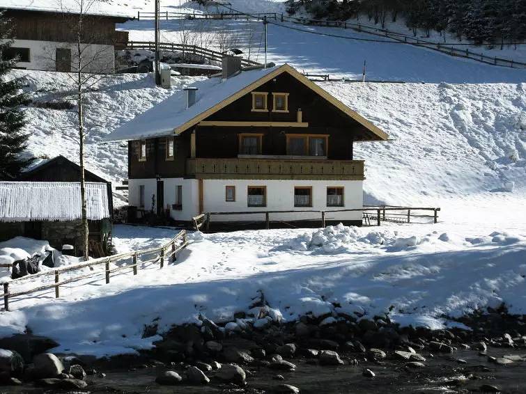 Haus 15 Personen in Finkenberg, Zillertaler Alpen
