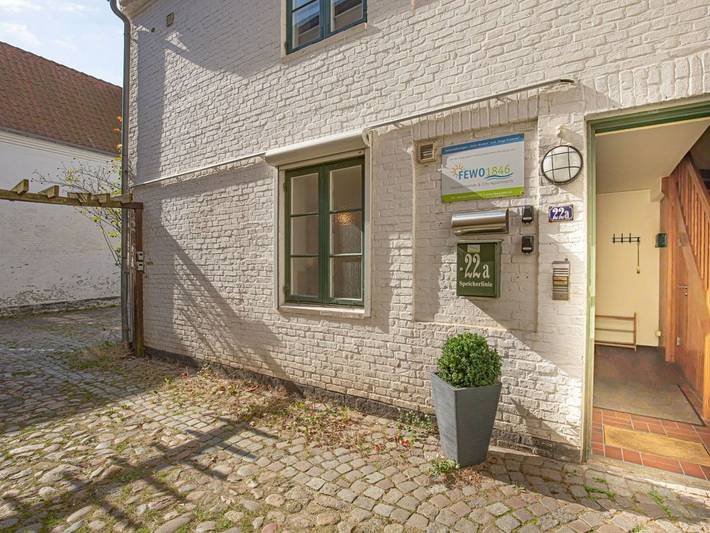 Ferienwohnung für 2 Personen, mit Terrasse und Garten in Dampf Rundum