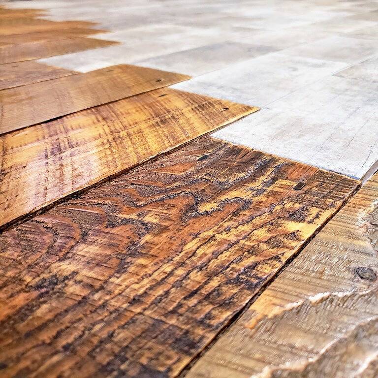 Moonlight Ridge - a wonderful little log cabin on 4 wooded acres in Blue Ridge Parkway, Jackson County