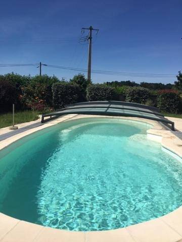 Chambre d’hôte pour 2 personnes, avec piscine ainsi que jardin et jacuzzi dans l' Ain - 2