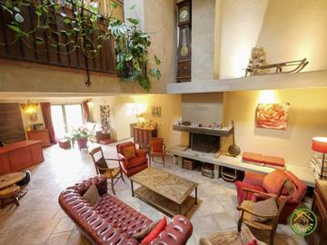 Gîte pour 12 personnes, avec terrasse et jardin, animaux acceptés à Savournon