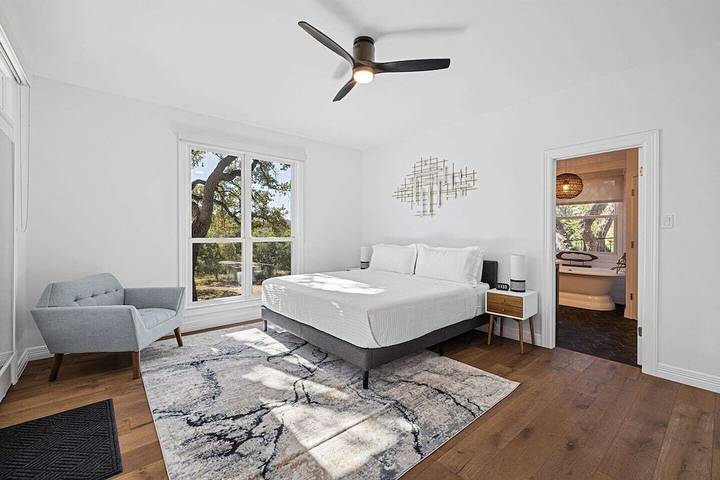 Vacation house for 10 people, with terrace in Lake Travis