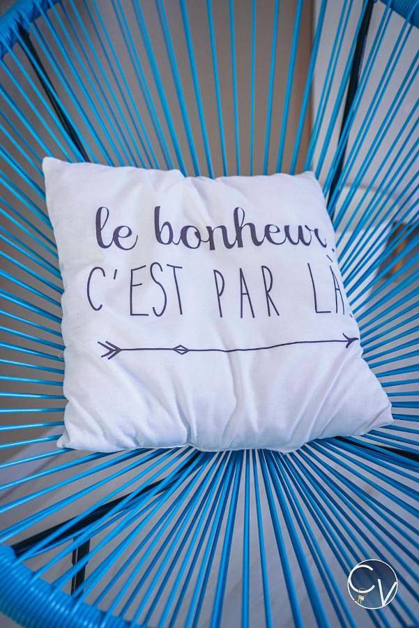 Location de vacances pour 8 personnes, avec terrasse ainsi que jardin et piscine à Issirac - 4