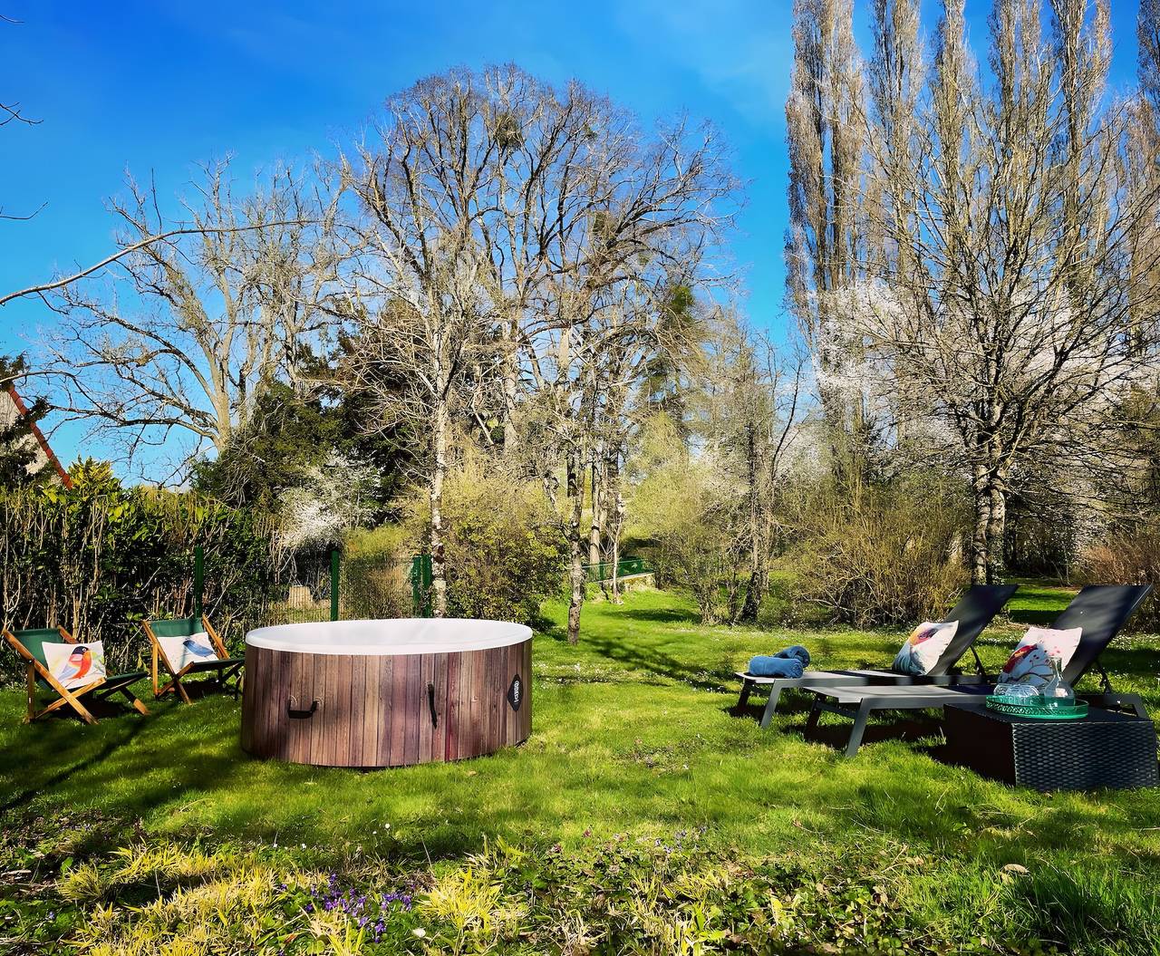 Le petit manoir de la noue avec piscine in Chambourg-sur-Indre, Région de Loches