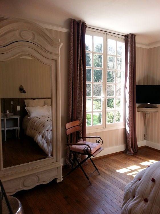 Villa les Roses - Rose Poudrée in Sainte-Menehould, Marne