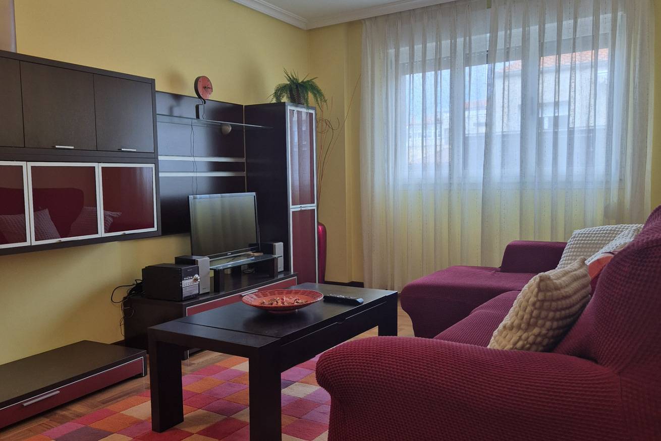 Apartamento entero, A solo 1 km de la Playa de Poniente: un encantador apartamento vacacional in Distrito Centro (Gijón), Gijón
