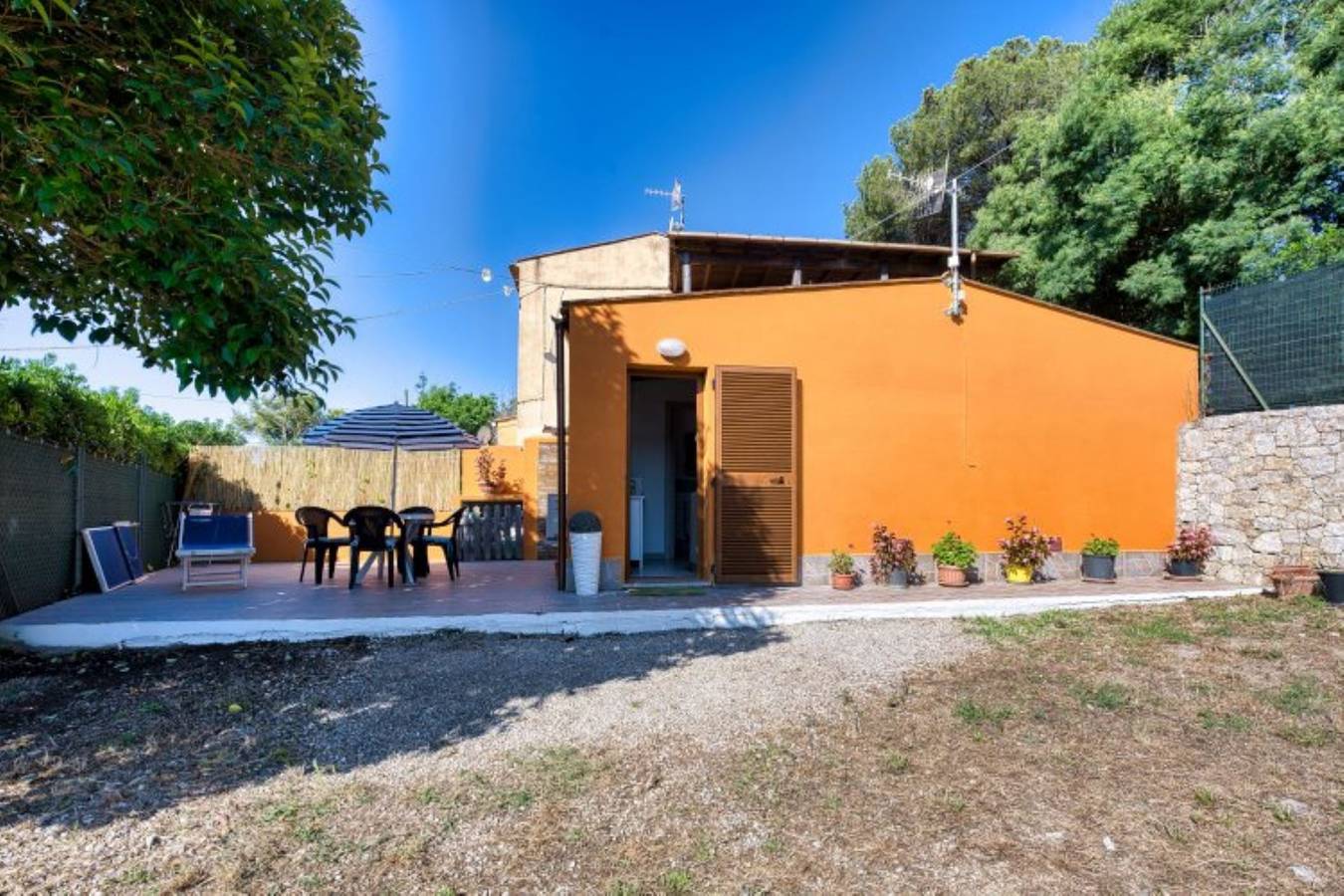 Ganze Ferienwohnung, Ferienwohnung für 2 Personen mit Terrasse in Lido di Capoliveri, Elba