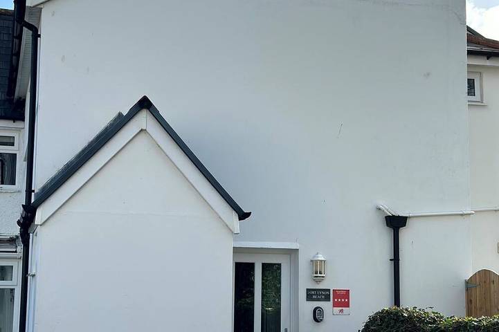 Cottage for 8 people, with Terrace and Garden in Port Eynon