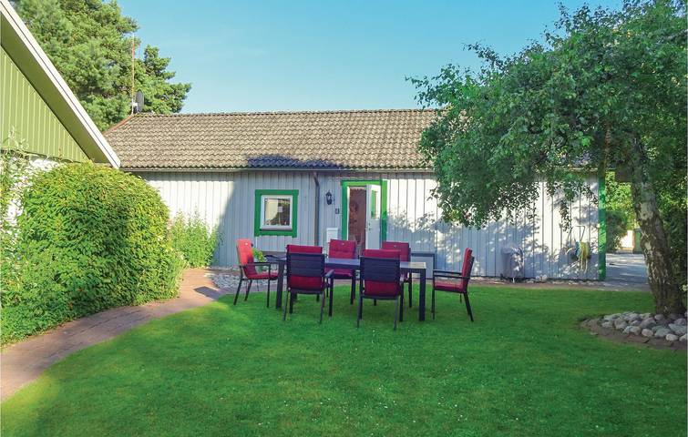 Hus för 6 Personer, med Trädgård i Höllviken