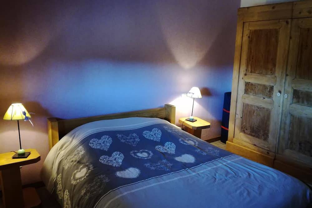 Gîte 'La Valentine', secluded country house in the heart of nature in Le Barboux, Jura Francais