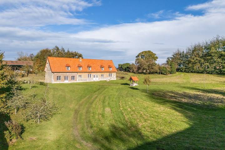 Location de vacances pour 8 personnes, avec jardin à Le Bourg-Dun