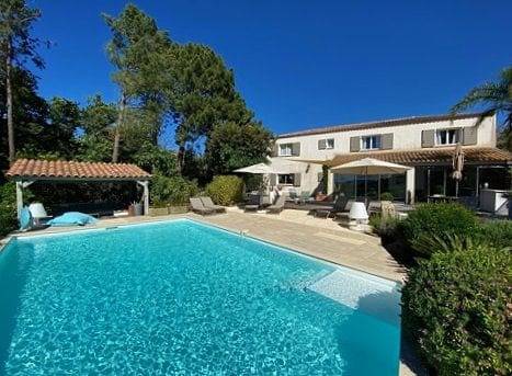 Chambre d’hôte pour 2 personnes, avec piscine et jardin