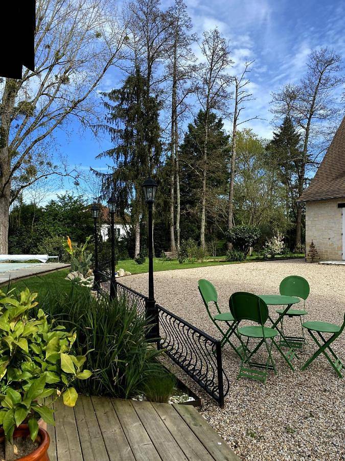 Location de vacances pour 4 personnes, avec Terrasse et Jardin ainsi que Piscine et Vue à Port-Sainte-Foy-et-Ponchapt - 3