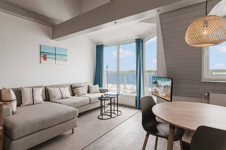 Ganze Wohnung, Ferienwohnungen Nicolai - Panorama, App. 26 in Kieler Förde, Laboe